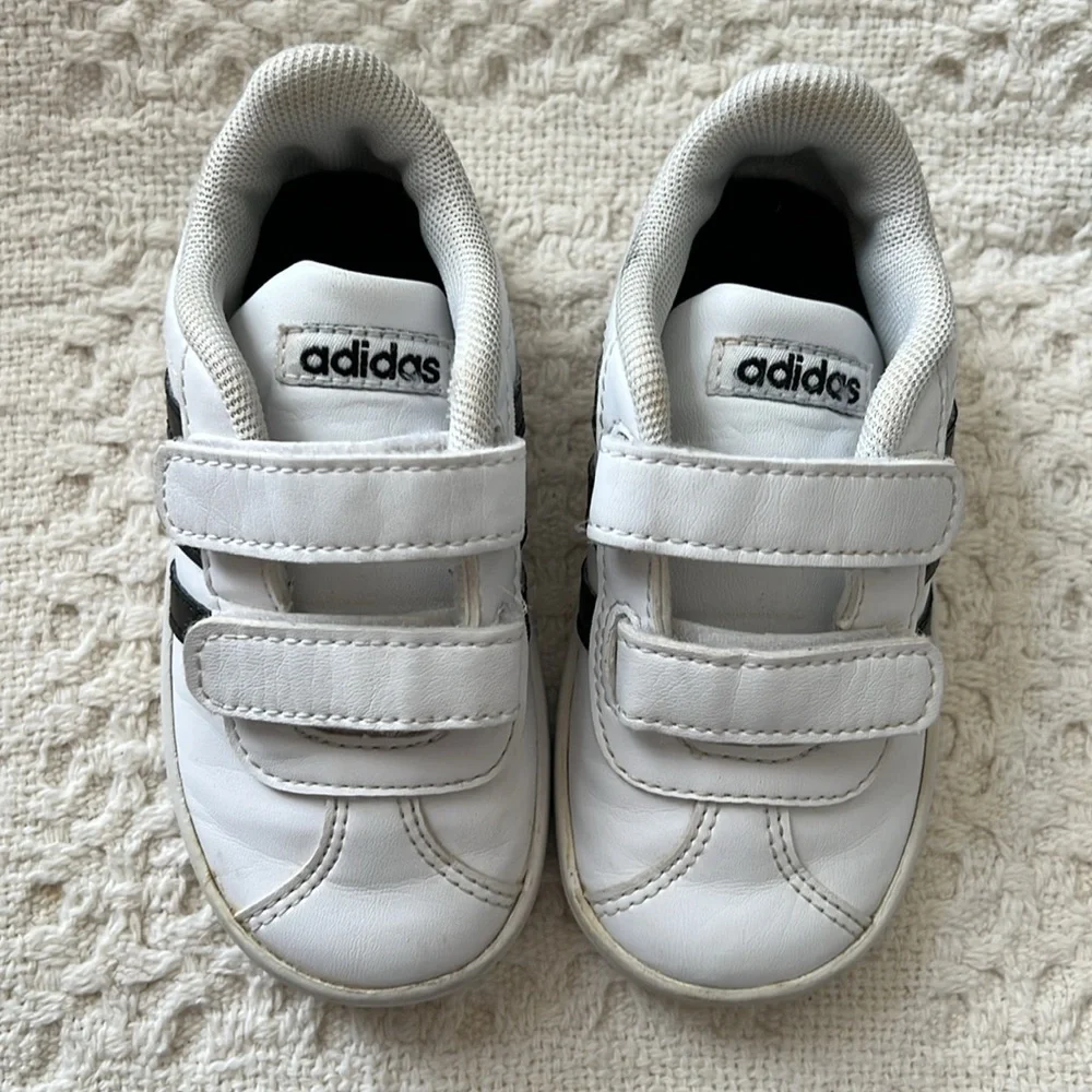 Adidas Kids White and Black Velcro Sneakers size 6K